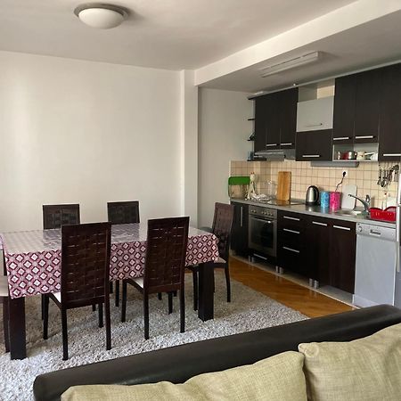 Tina Apartments Skopje Rom bilde