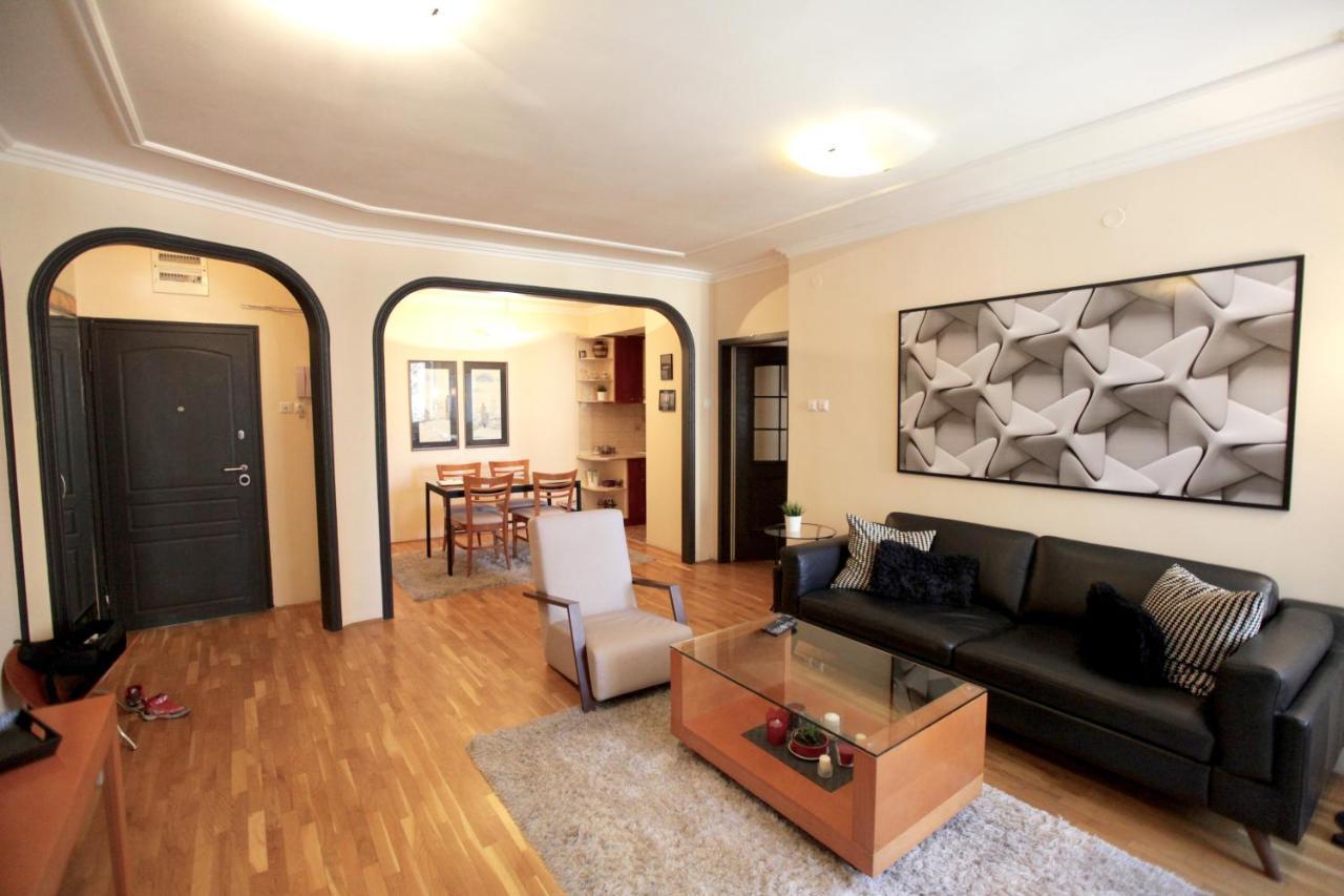 Tina Apartments Skopje Eksteriør bilde